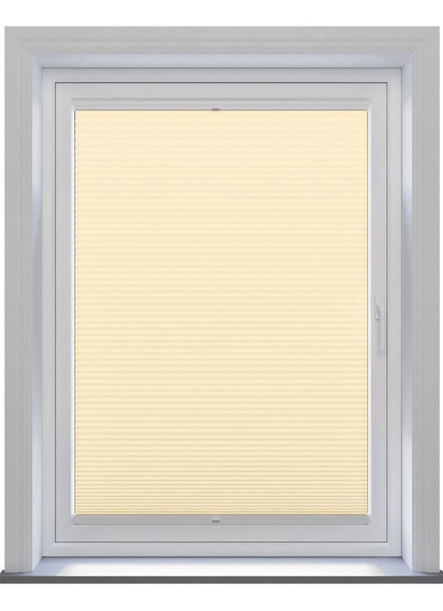 Pleated Yellow Stick Fit