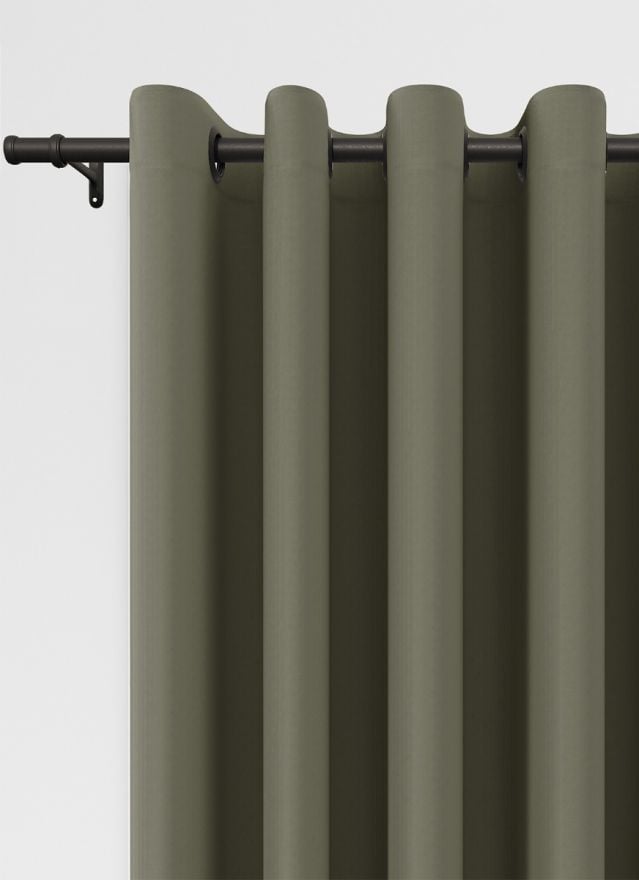 Orka Dark Green Blackout