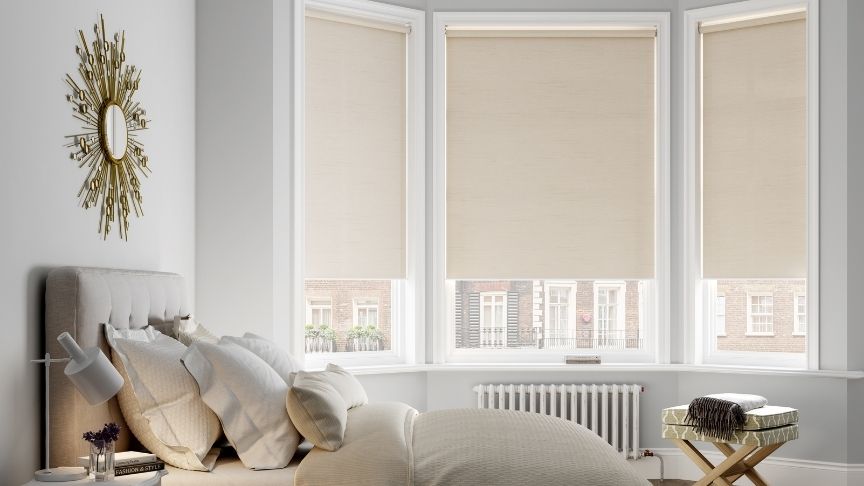 https://www.swiftdirectblinds.co.uk/media/magefan_blog/07/what-are-blackout-blinds/blockout-roller-blinds-blackout.jpg