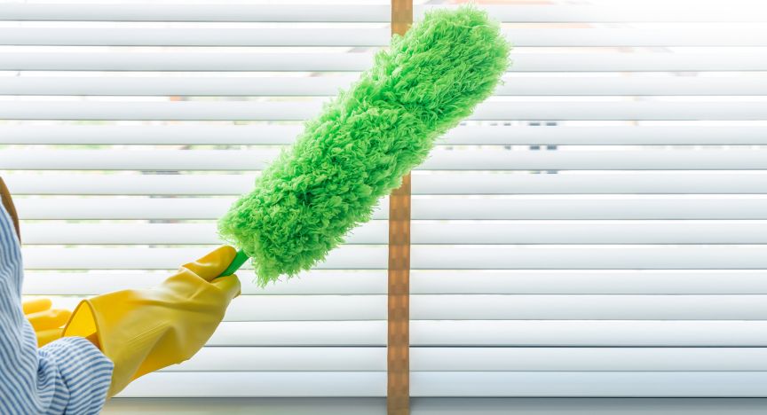 How to Clean Venetian Blinds